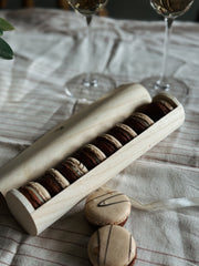 Easter Kinder Bueno Macarons